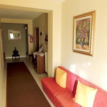 Angela 몬테산탄젤로