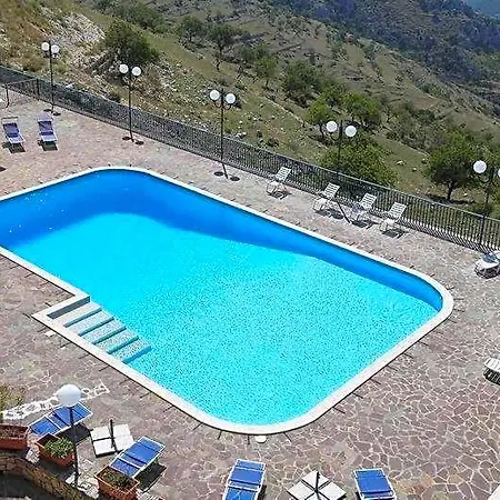 Angela Bed & Breakfast Monte SantʼAngelo