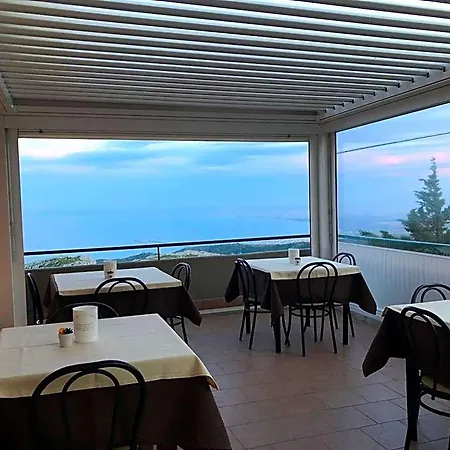 Angela Bed & Breakfast Monte SantʼAngelo