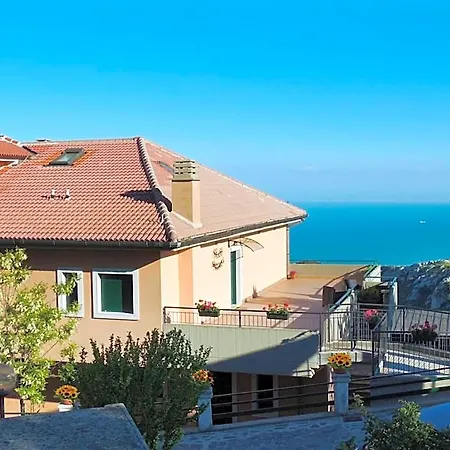 Bed & Breakfast Angela 4*